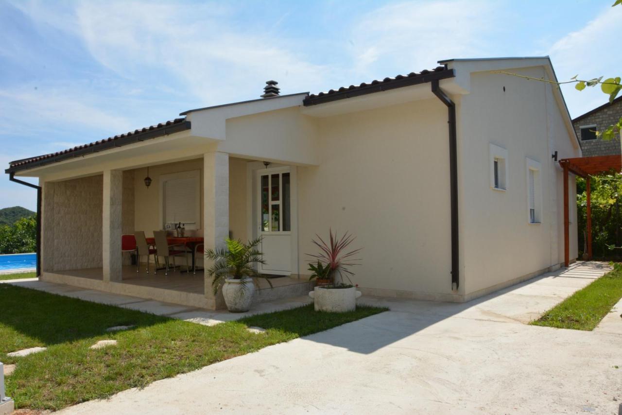 קוטור Vila Pelinovo מראה חיצוני תמונה